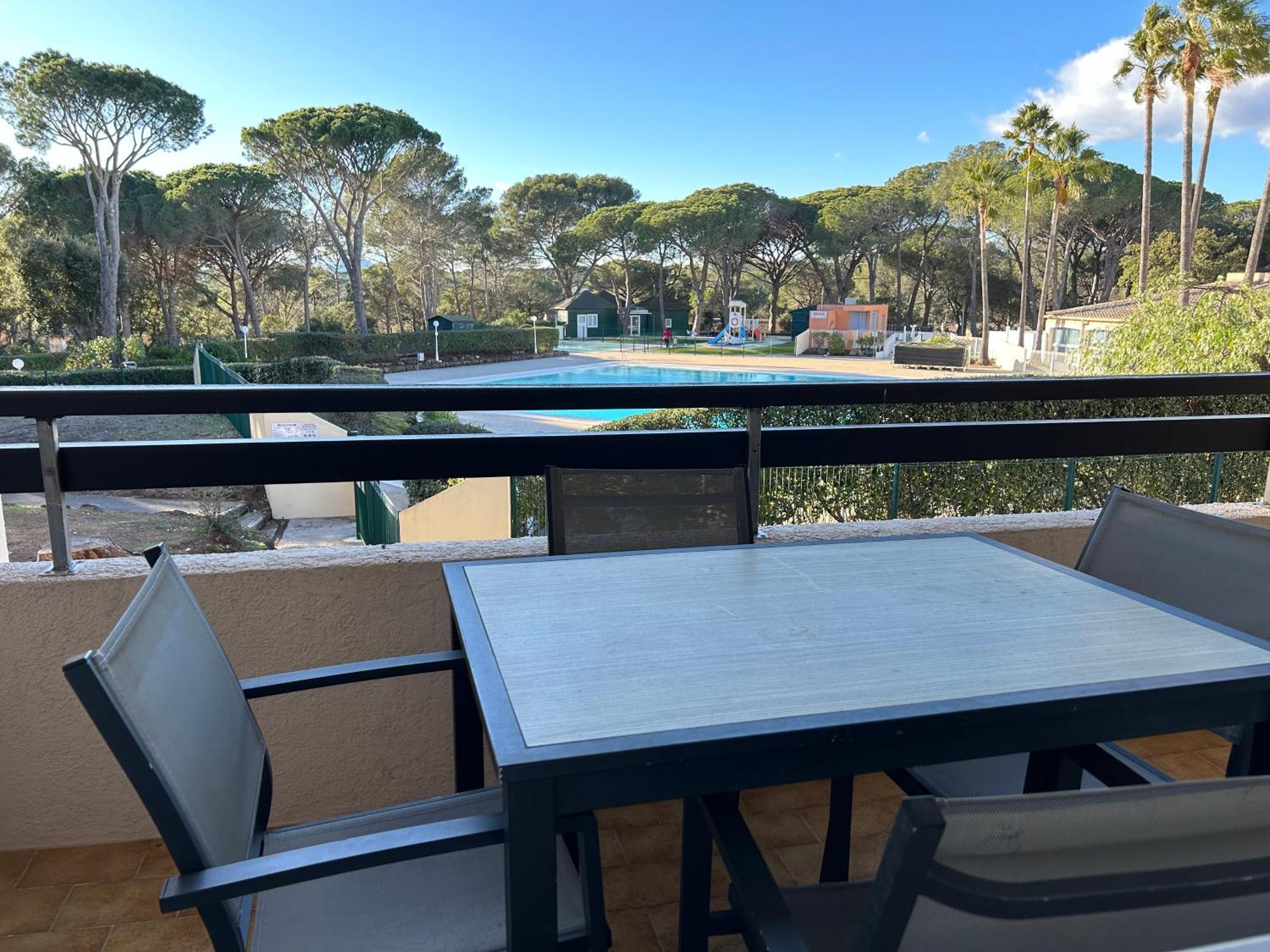 Vue Piscine - Clim Saint-Raphael (Var)